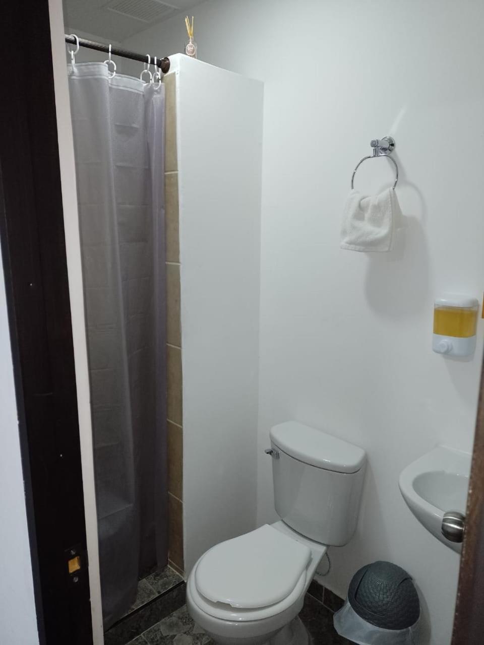 Hostal Villa Del Sol ซาเลนโต ภายนอก รูปภาพ